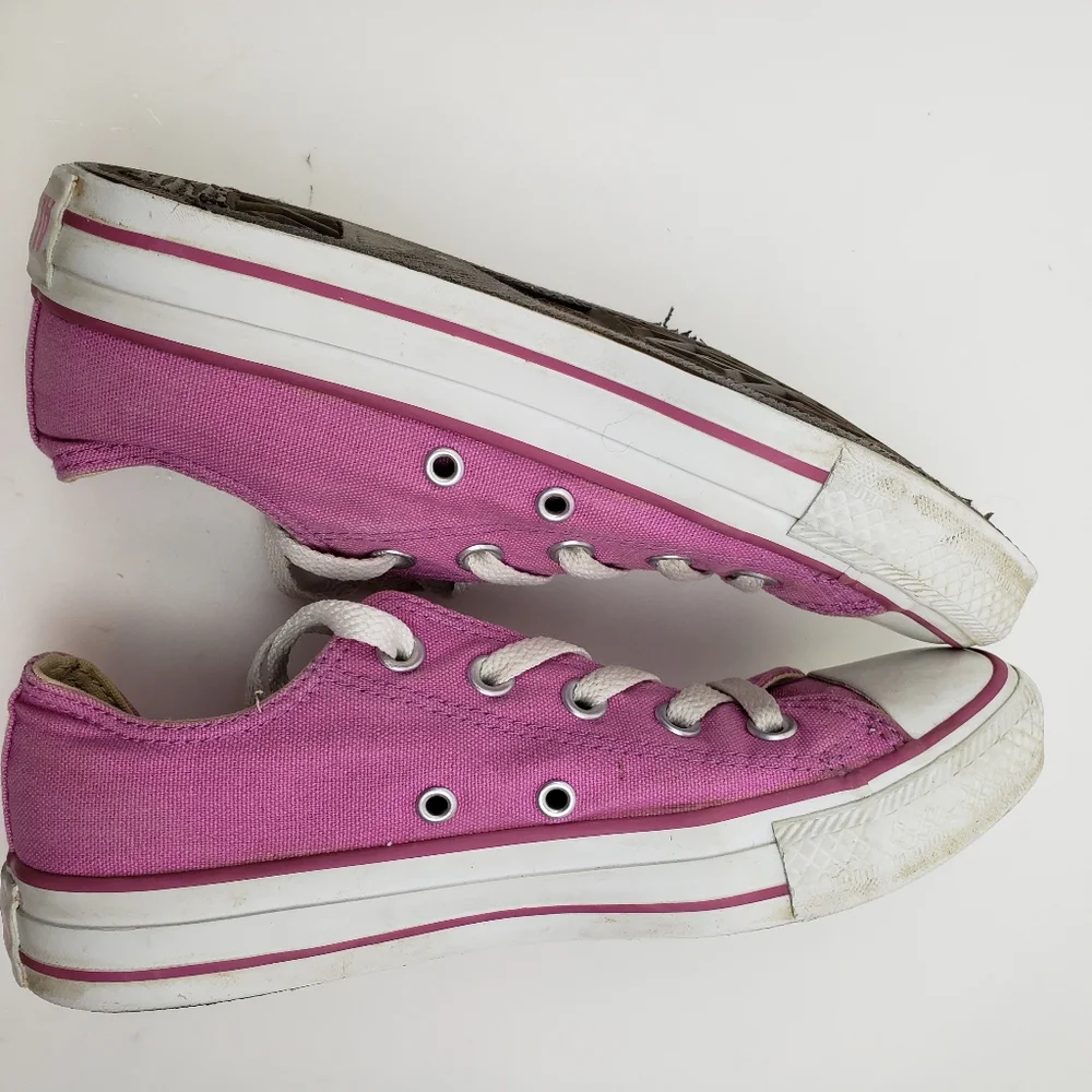 Converse Pink Sneakers